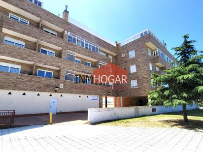 Vista exterior de Pis en venda en Ávila Capital amb Calefacció, Parquet i Terrassa