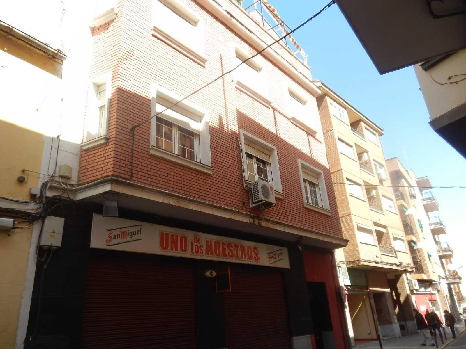 Pis en venda a Tres Olivos - La Piedad