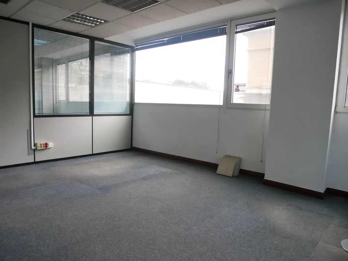 Büro zur Miete in Basauri  mit Klimaanlage und Heizung