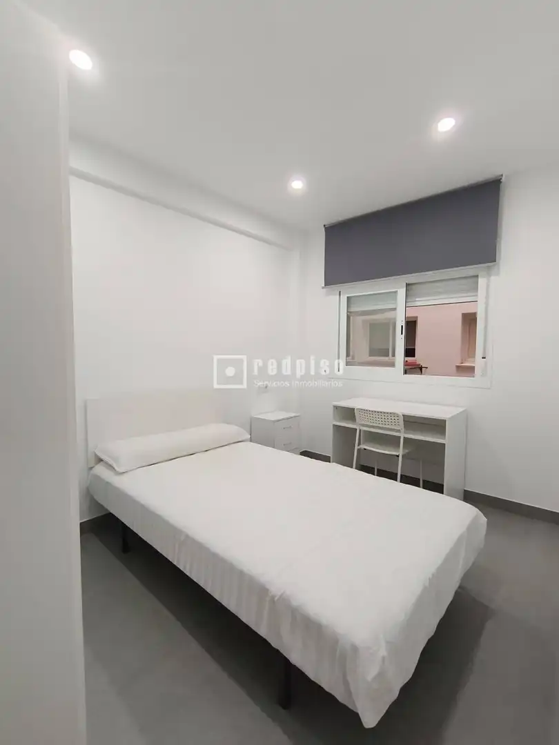 Habitación de Piso de alquiler en Málaga con Terraza