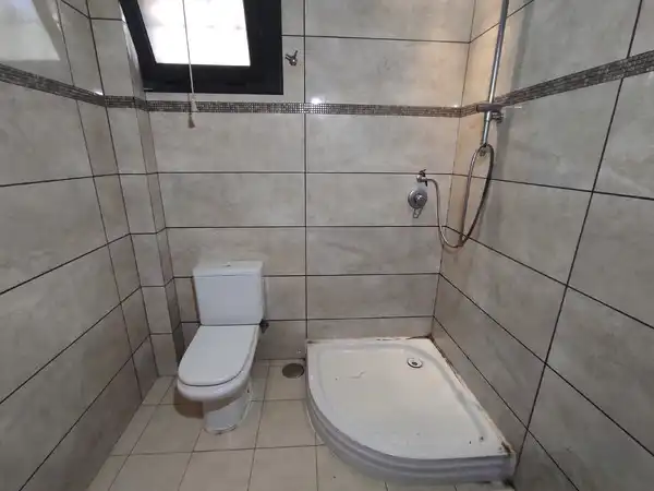 Badezimmer von Gebäude zum Verkauf in Sabadell