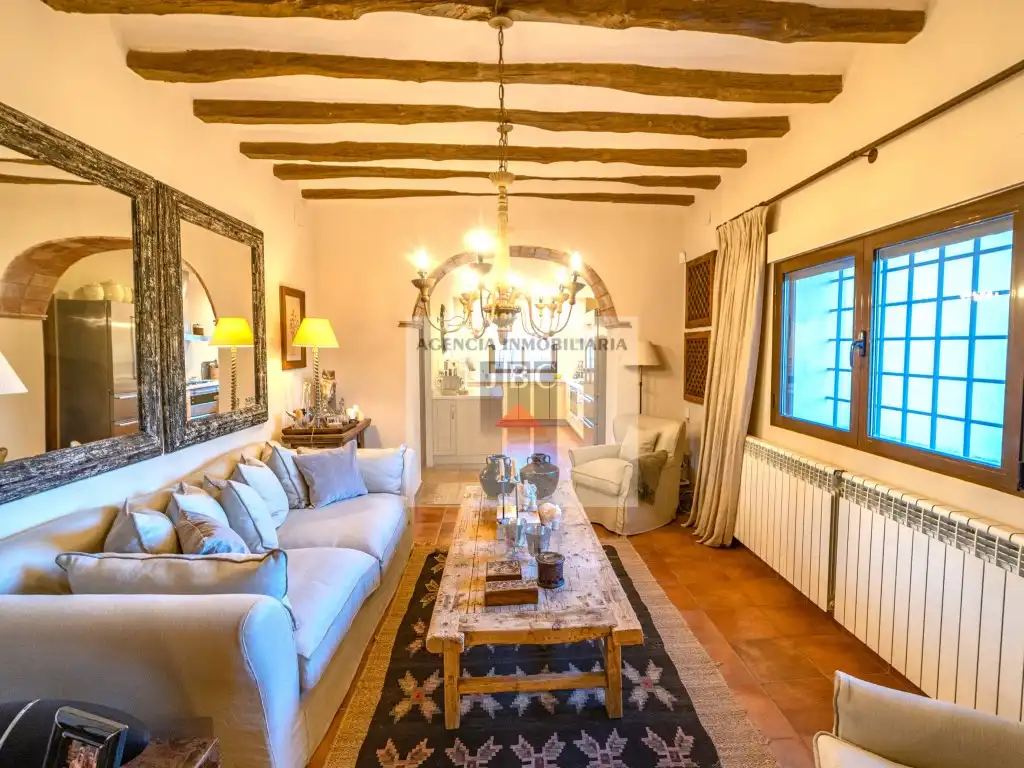 Sala d'estar de Finca rústica en venda en Alcoy / Alcoi amb Jardí privat, Traster i Piscina