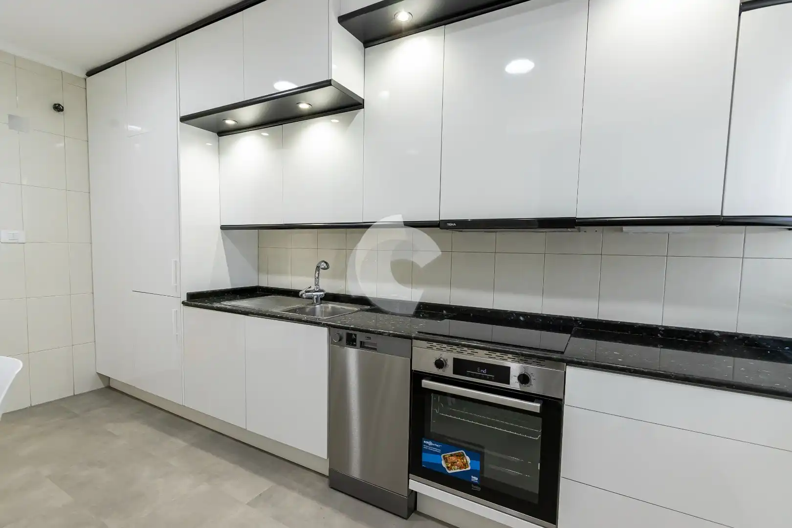 Piso de alquiler en Couto