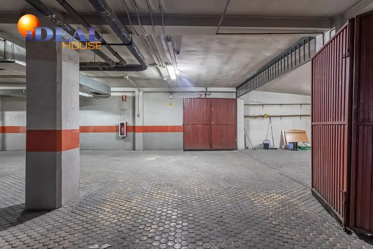 Parking de Garaje en venta en Granada