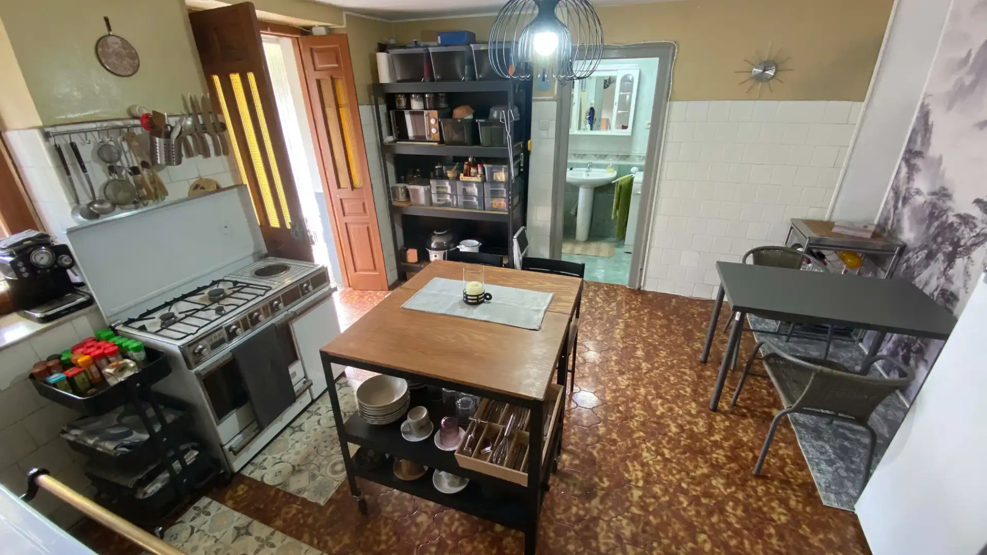 Küche von Einfamilien-Reihenhaus zum Verkauf in San Martín del Rey Aurelio mit Privatgarten, Terrasse und Möbliert