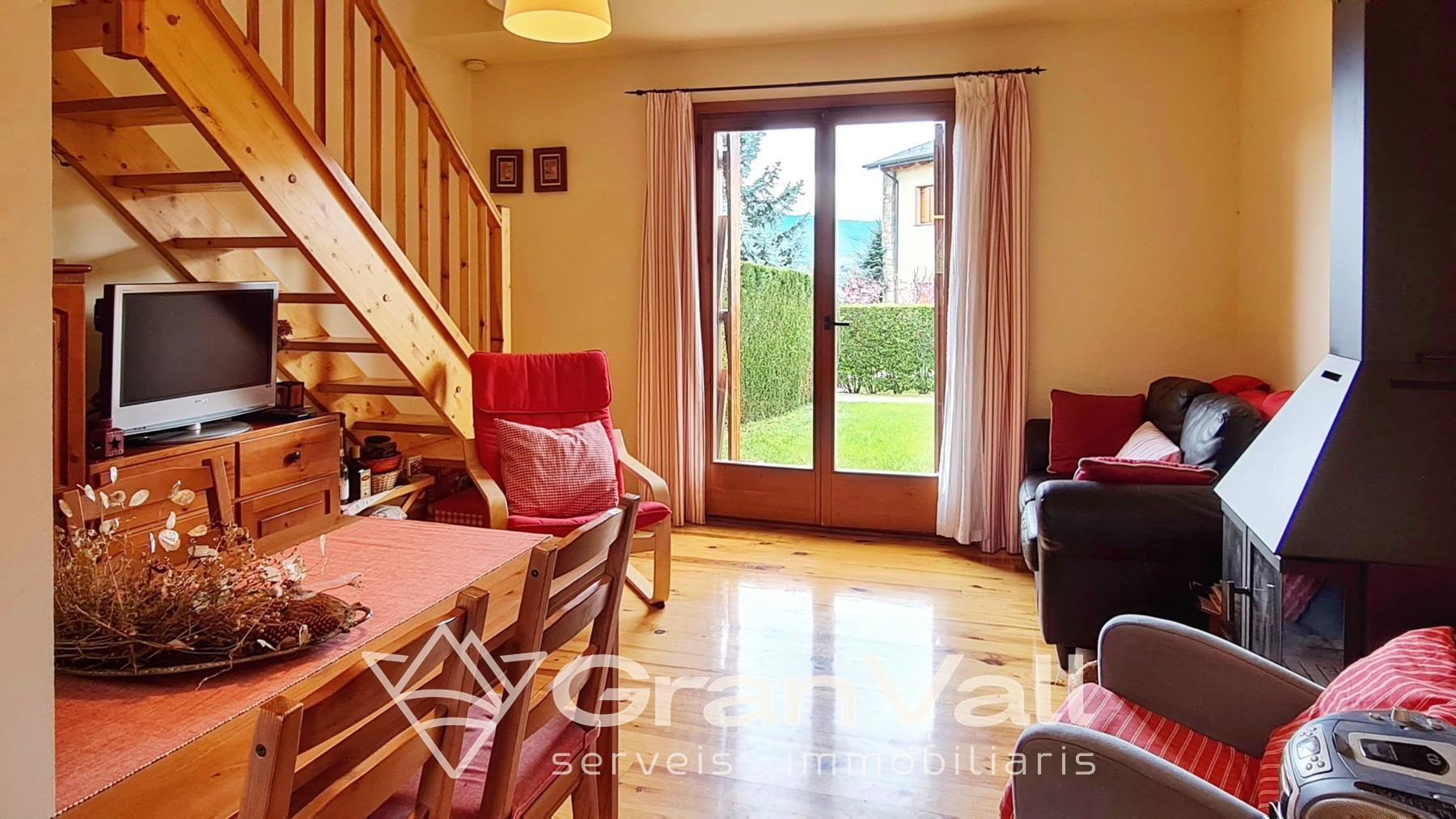 Living room of Single-family semi-detached for sale in Ur  with Heating, Private garden and Terrace