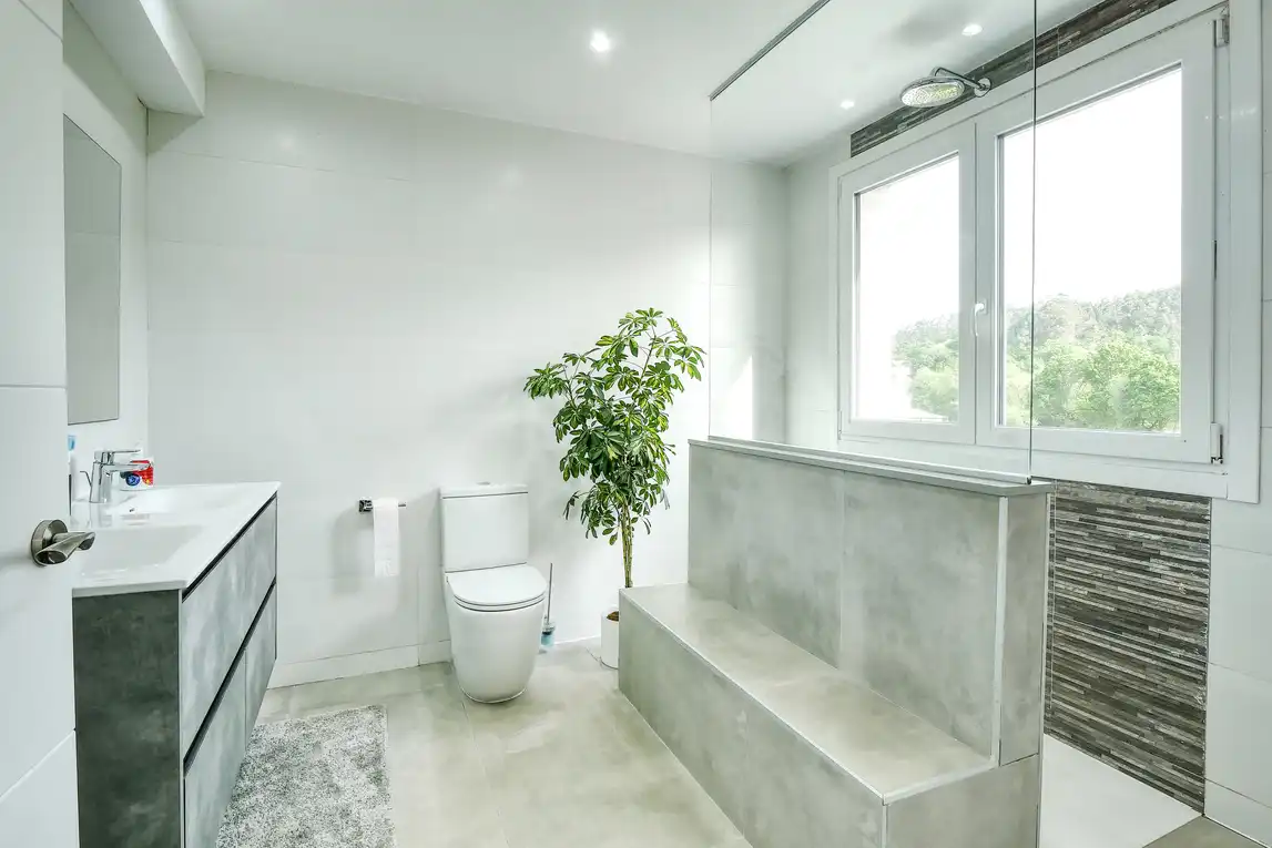 Baño de Casa o chalet en venta en A Laracha   con Calefacción, Jardín privado y Trastero
