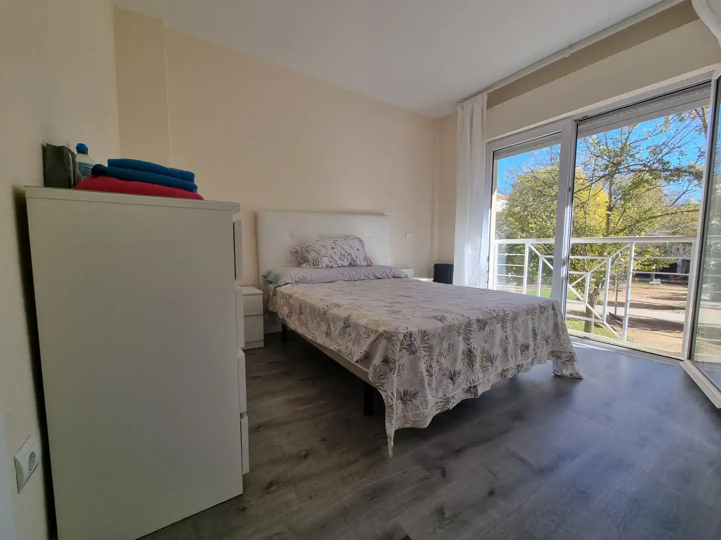 Dormitori de Apartament en venda en Ciudad Real amb Aire condicionat i Moblat