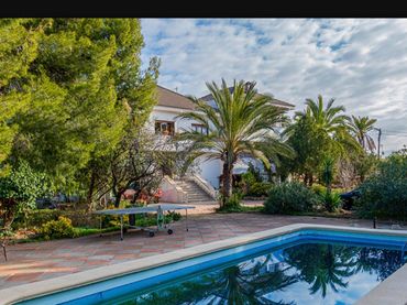 Casa amb piscina en venda a Gilet