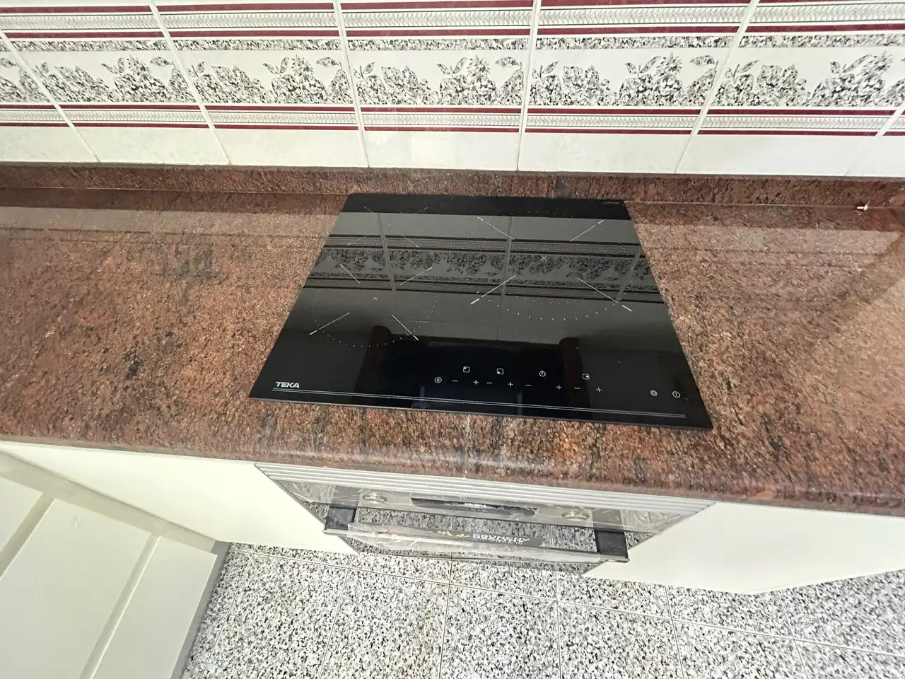 Cocina de Piso de alquiler en Alaquàs con Horno, Balcón y Alarma