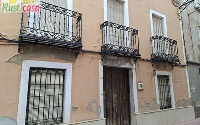 Exterior view of House or chalet for sale in Linares  with Terrace, Furnished and Balcony