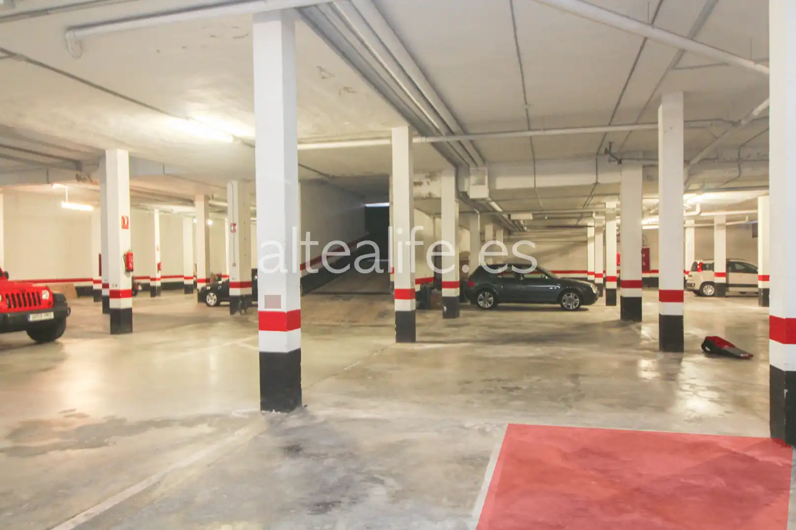Garage for rent in N/A, Altea ciudad