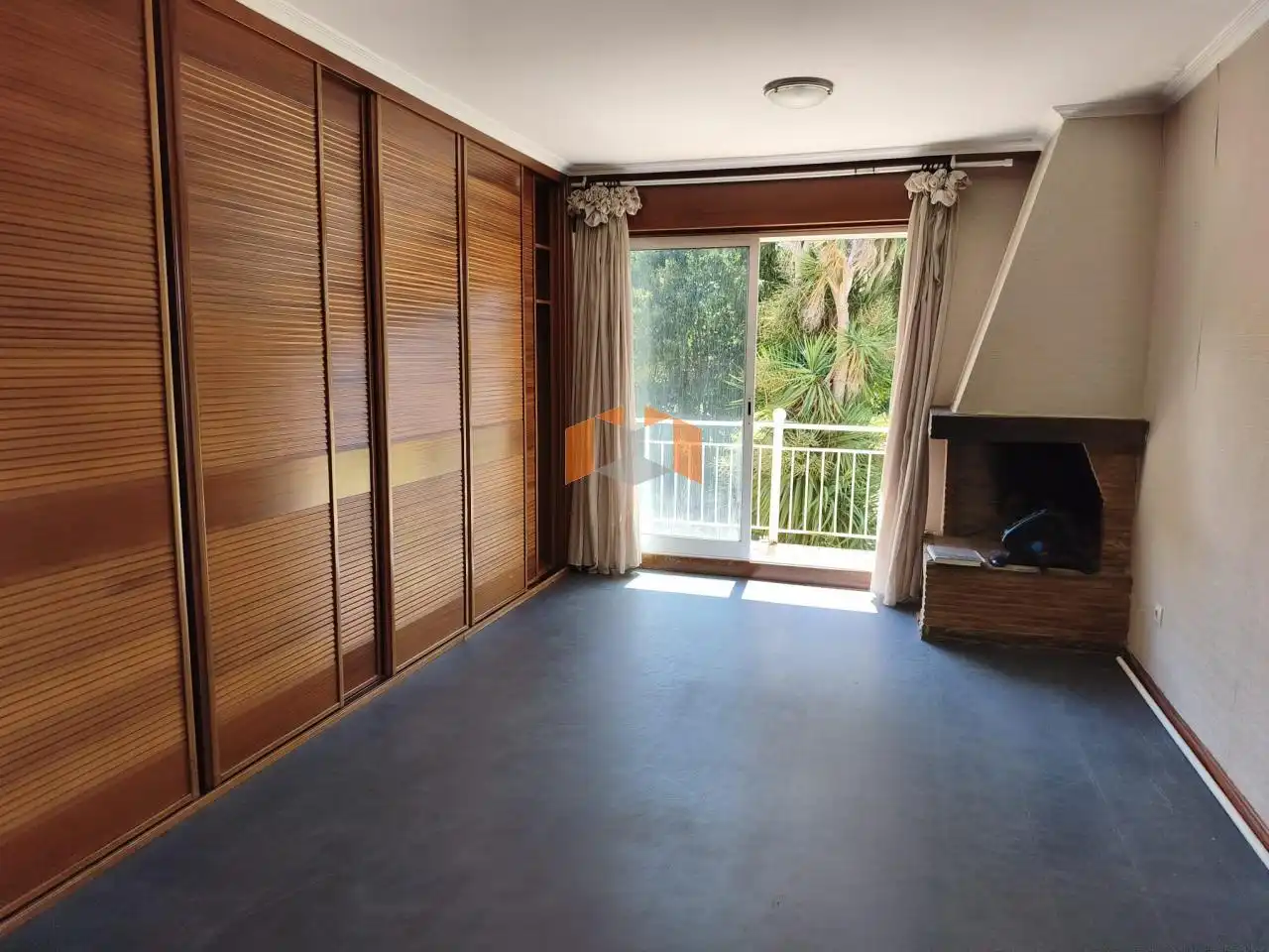 Sala de estar de Casa o chalet en venta en Vigo  con Calefacción, Jardín privado y Parquet