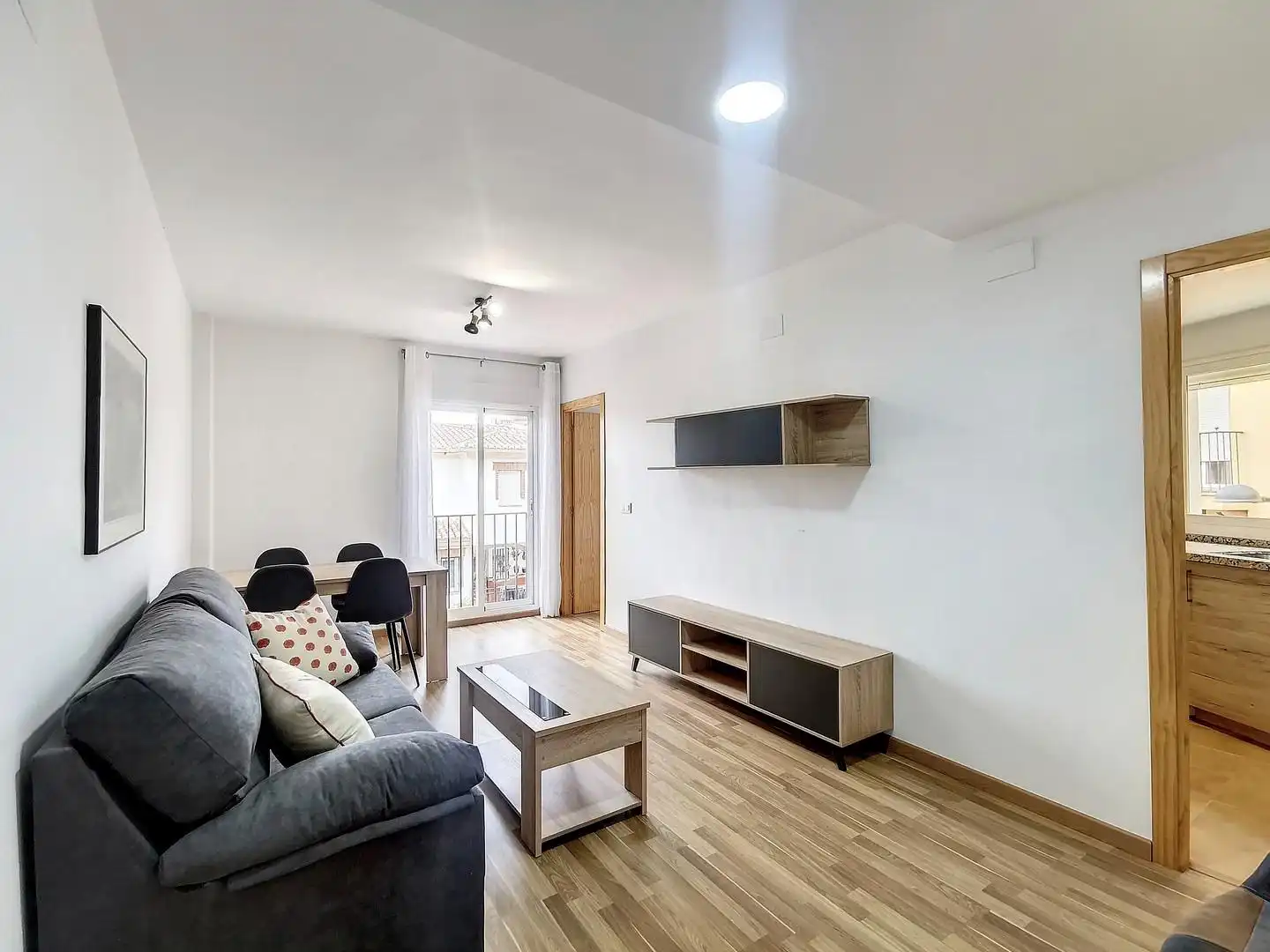 Living room of Flat for sale in La Zubia  with Furnished and Balcony