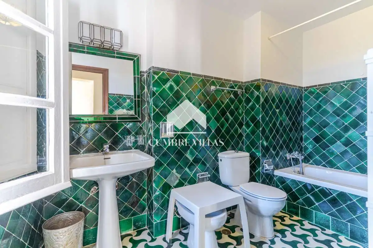 Baño de Casa o chalet en venta en Salobreña con Calefacción, Jardín privado y Terraza