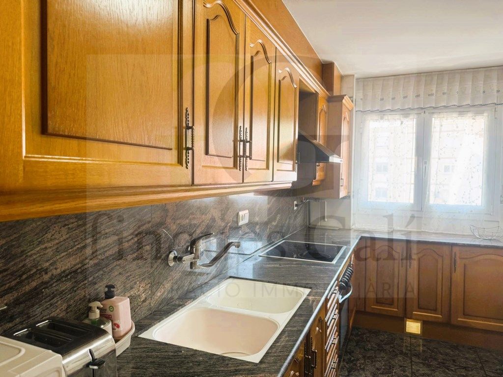 Kitchen of Flat to rent in Manresa  with Air Conditioner, Furnished and Oven