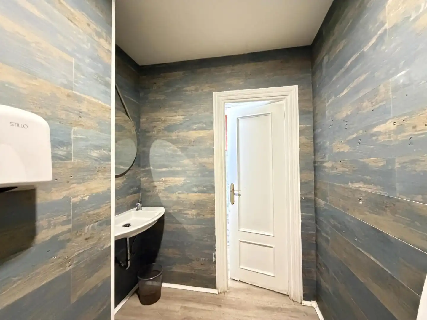 Baño de Local de alquiler en Donostia - San Sebastián 