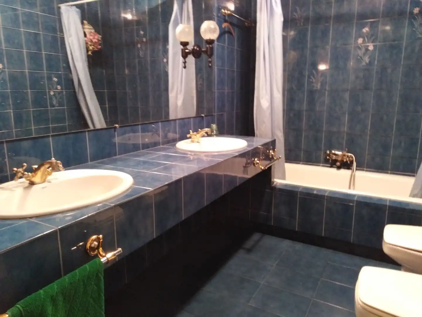 Flat for rent in Antso Jakituna Hiribidea, Amara