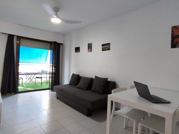 Appartement compact avec balcon à vendre à Calle Illes Balears