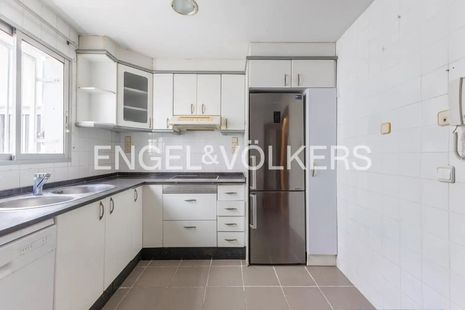 Cocina de Piso en venta en Valencia con Calefacción y Balcón