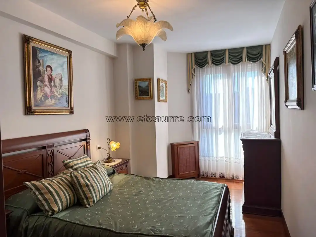 Bedroom of Flat for sale in Laudio / Llodio  with Heating, Storage room and Furnished