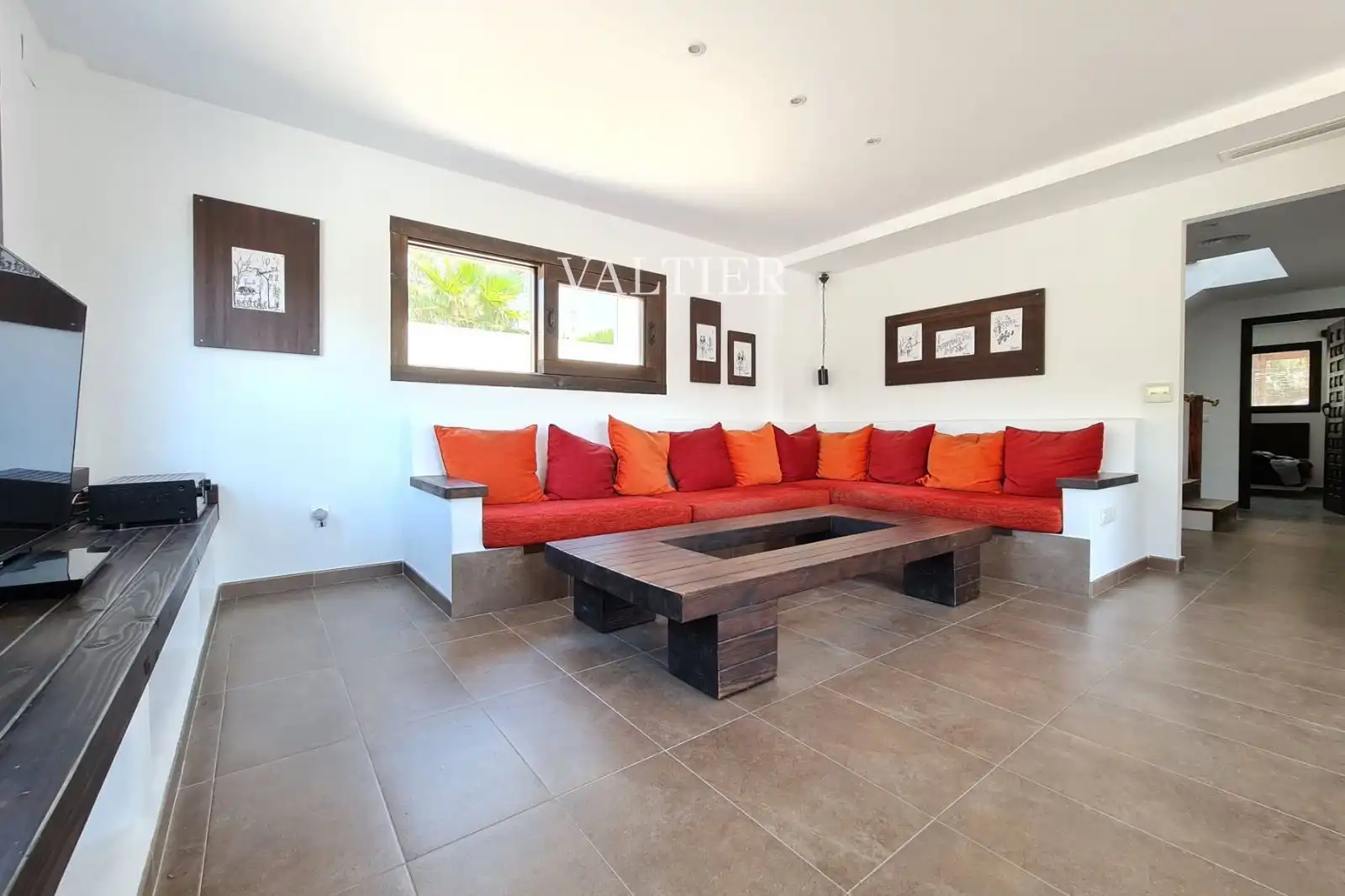 Sala d'estar de Casa o xalet en venda en Gandia amb Aire condicionat, Piscina i Moblat