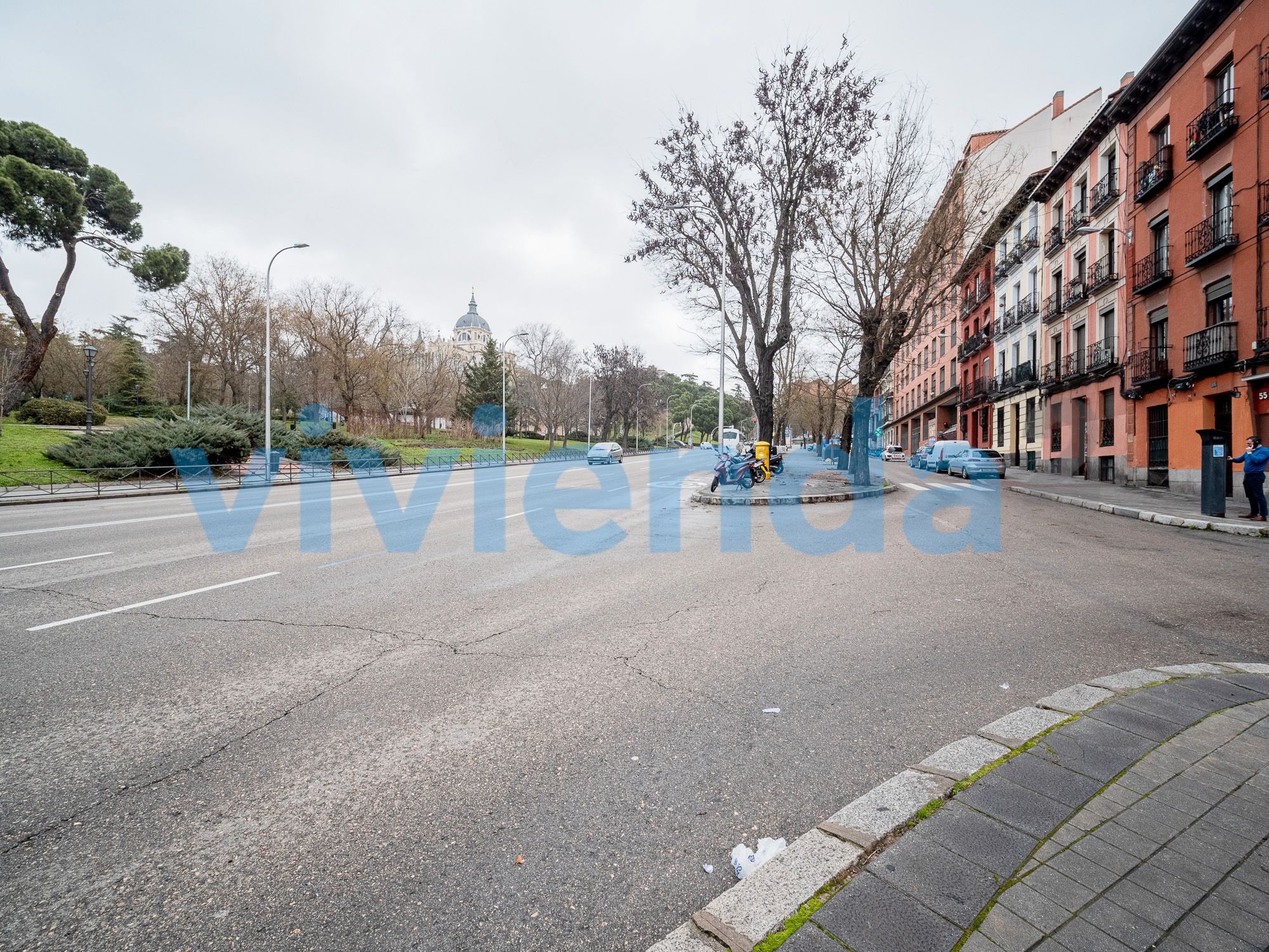 Exterior view of Premises for sale in  Madrid Capital