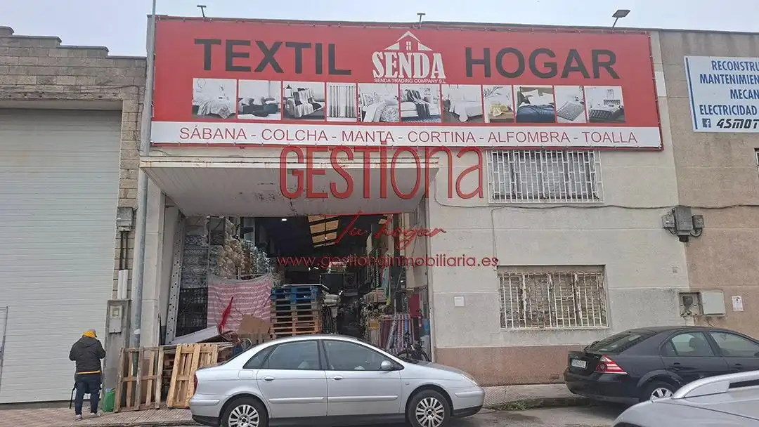 Nau industrial en venda a Maliaño