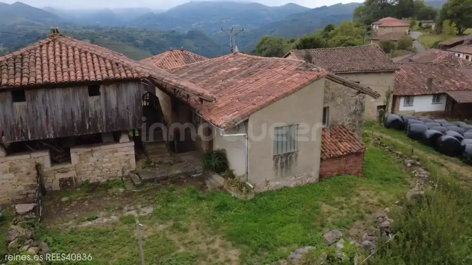 Casa o xalet en venda en Grado amb Calefacció, Jardí privat i Terrassa