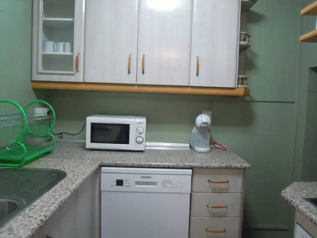 Kitchen of Ground floor for rent in Córdoba