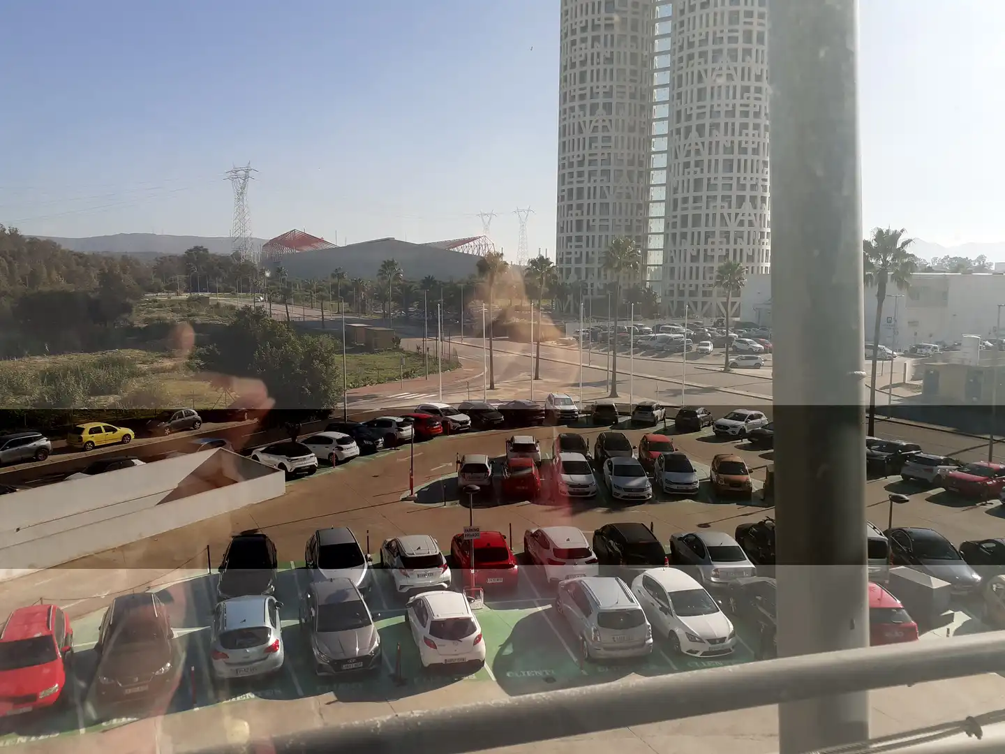Parkplatz von Büro zur Miete in Los Barrios mit Klimaanlage
