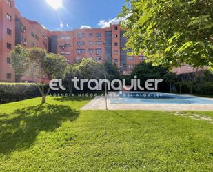 Exterior view of Flat to rent in Móstoles  with Air Conditioner, Swimming Pool and Furnished