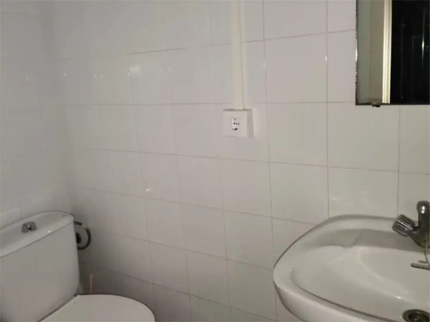 Badezimmer von Geschaftsraum zur Miete in Grazalema