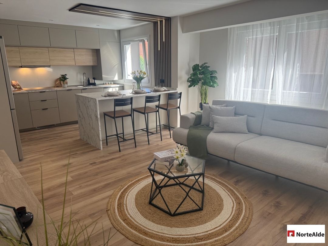Sala de estar de Piso en venta en Barakaldo  con Calefacción y Amueblado