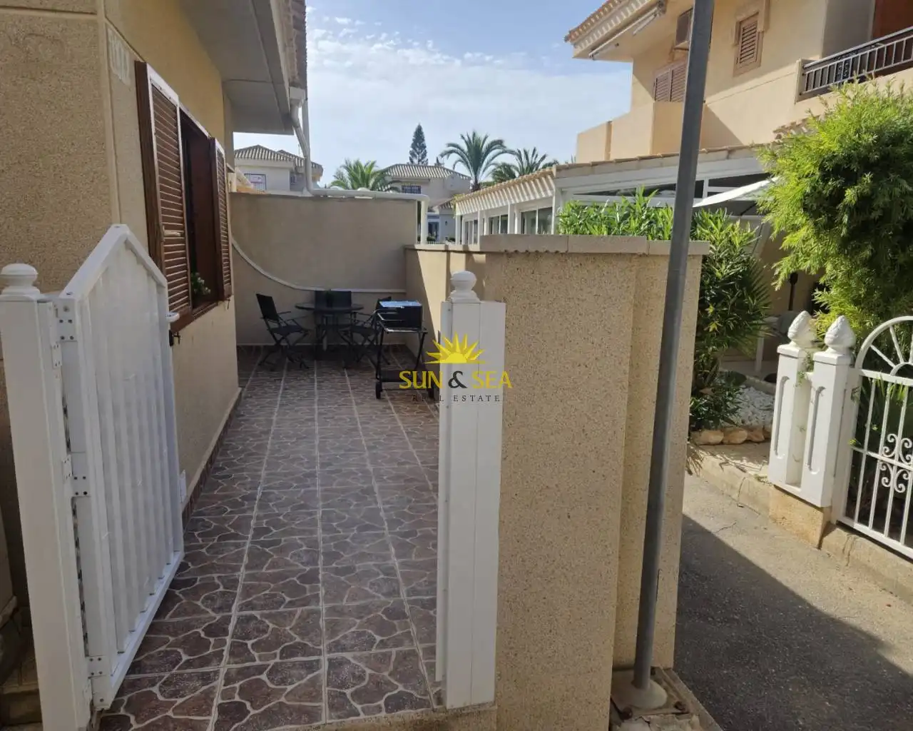 Vista exterior de Casa o xalet de lloguer en Orihuela amb Aire condicionat, Calefacció i Terrassa