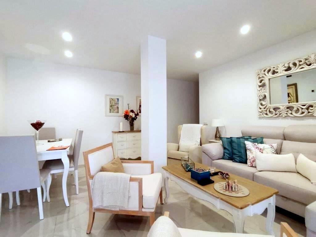 Sala d'estar de Pis de lloguer en Málaga Capital amb Aire condicionat, Calefacció i Terrassa