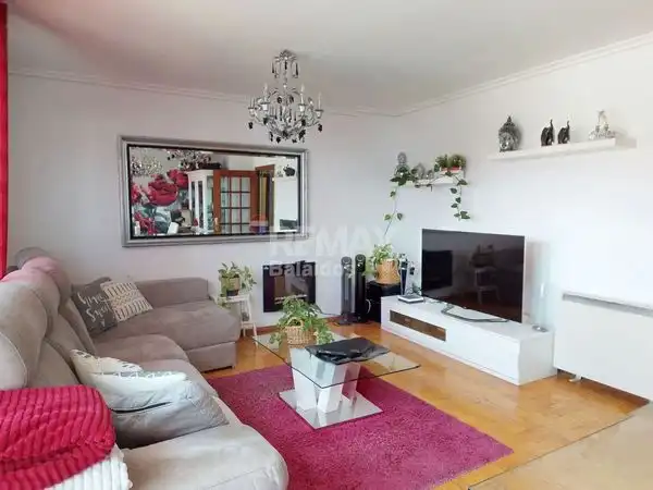 Sala de estar de Piso en venta en Vigo  con Calefacción, Parquet y Trastero