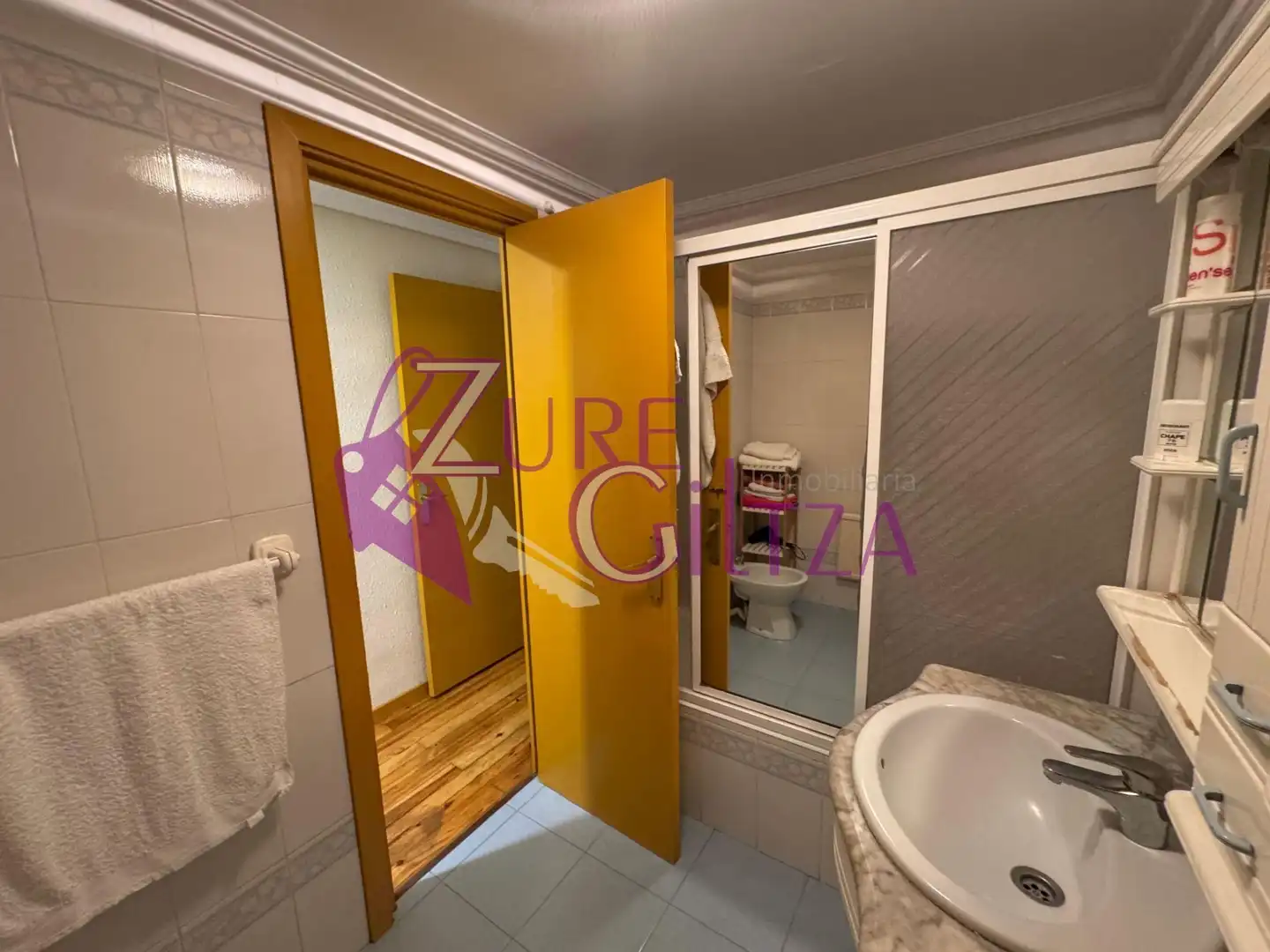Bathroom of Flat for sale in Durango  with Heating, Storage room and Furnished