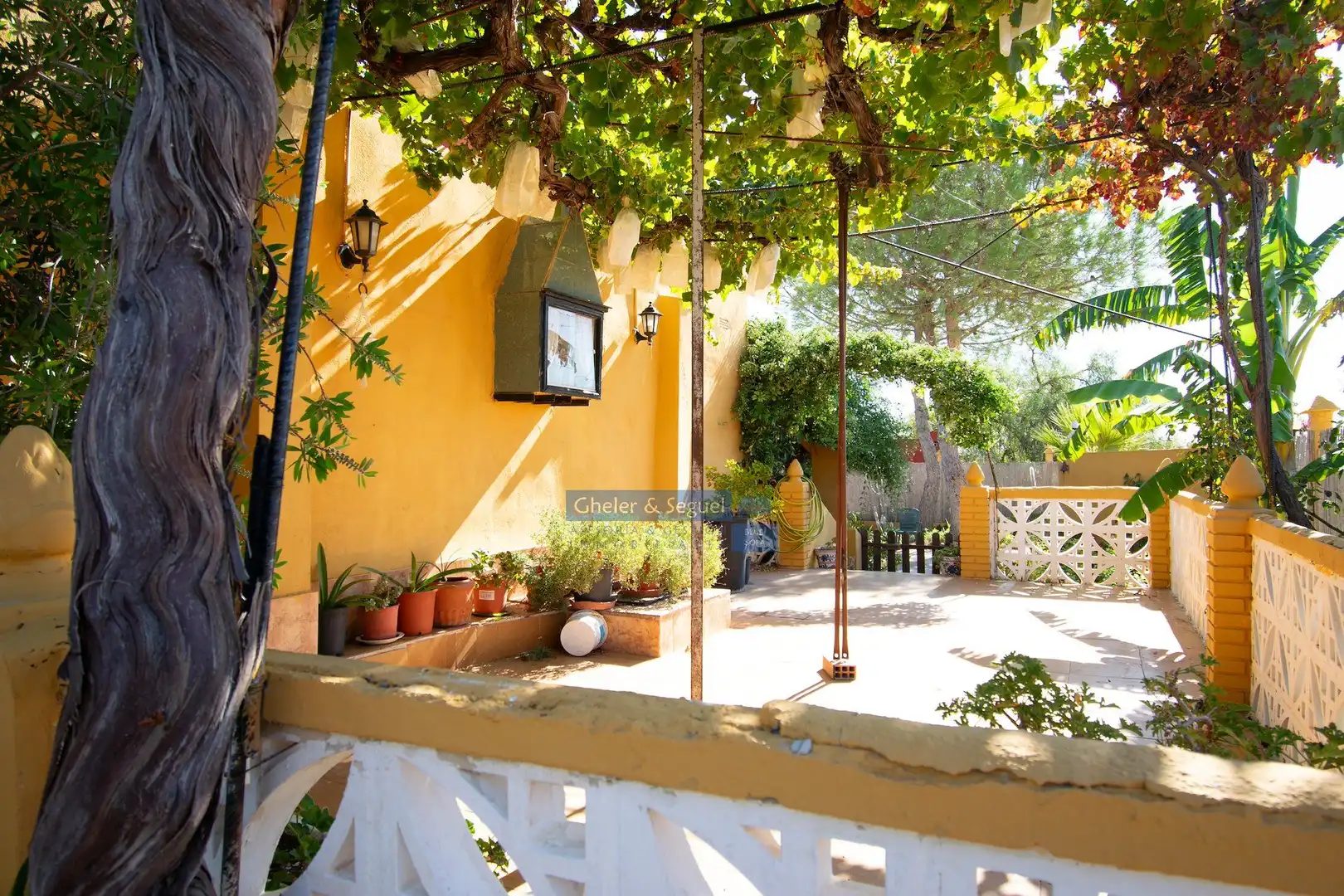 Jardí de Finca rústica en venda en Llíria
