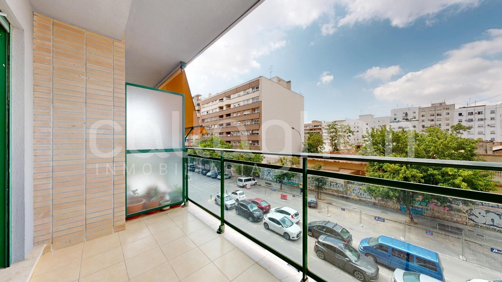 Terrassa de Pis en venda en  Valencia Capital amb Aire condicionat, Terrassa i Balcó