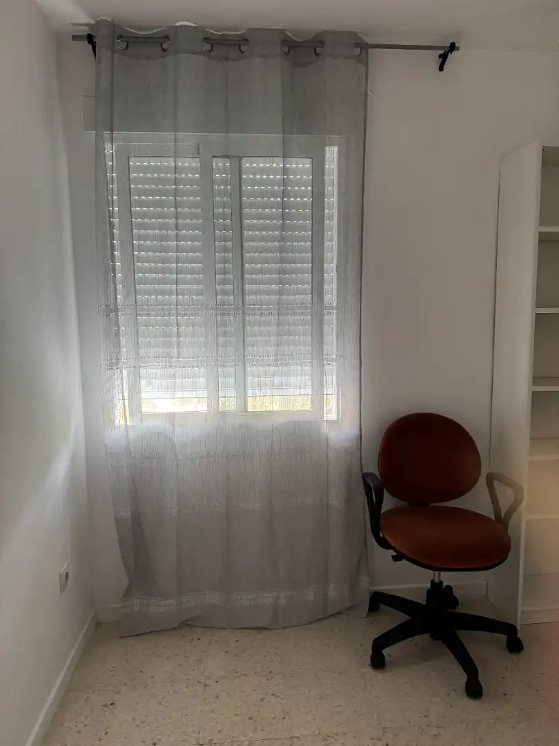 Bedroom of Flat for rent in Sevilla  with Air Conditioner, Heating and Terrace