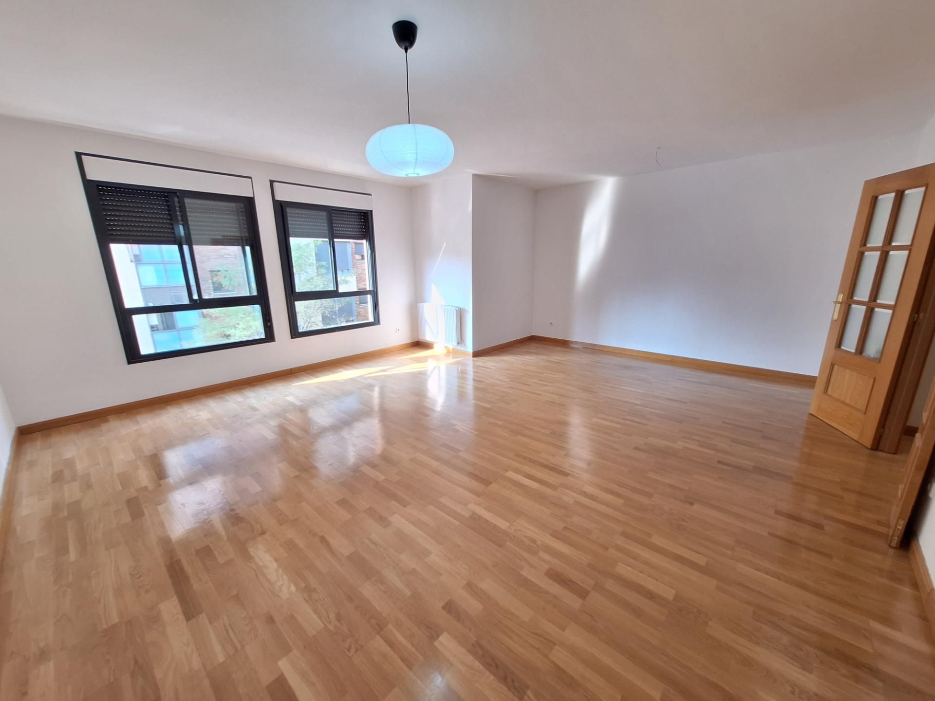 Exterior view of Flat for sale in Rivas-Vaciamadrid  with Heating, Private garden and Storage room