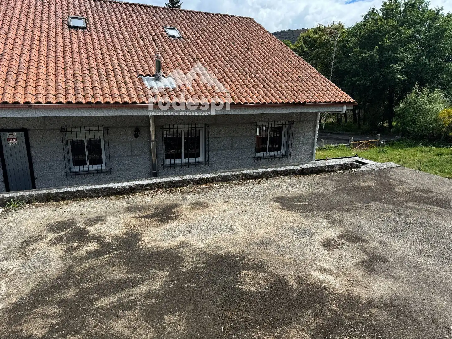 Exterior view of Houses for sale in Melón  with Heating, Terrace and Furnished