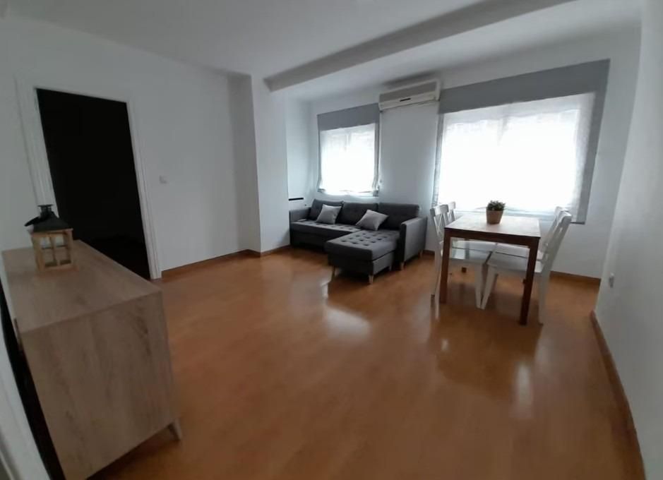 Sala d'estar de Pis de lloguer en  Granada Capital amb Calefacció i Parquet