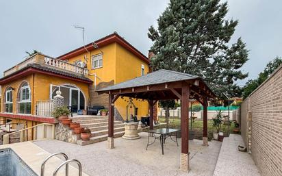 Terrassa de Casa o xalet en venda en Riba-roja de Túria amb Aire condicionat, Jardí privat i Parquet