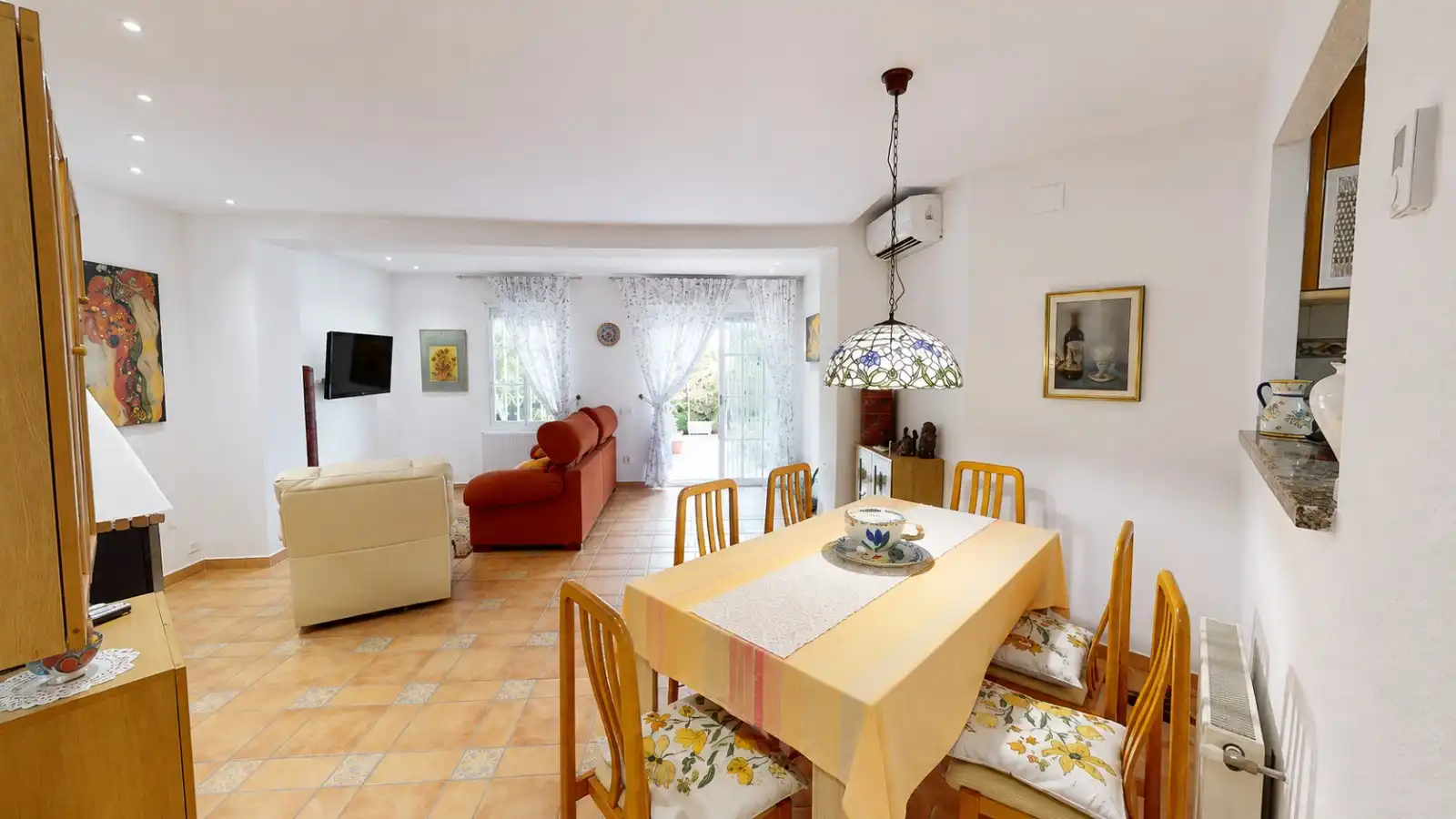 Menjador de Casa o xalet en venda en Alicante / Alacant amb Aire condicionat, Calefacció i Terrassa