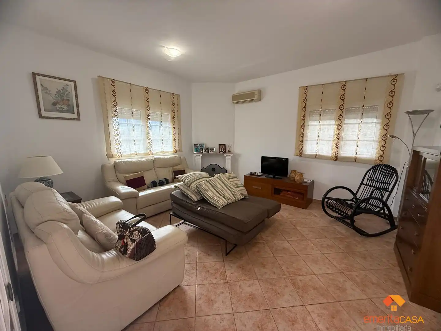 Living room of Houses for sale in Mérida  with Air Conditioner and Swimming Pool