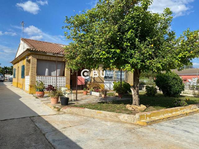 Casa-chalet en Venta en juan jimenez en Carmona