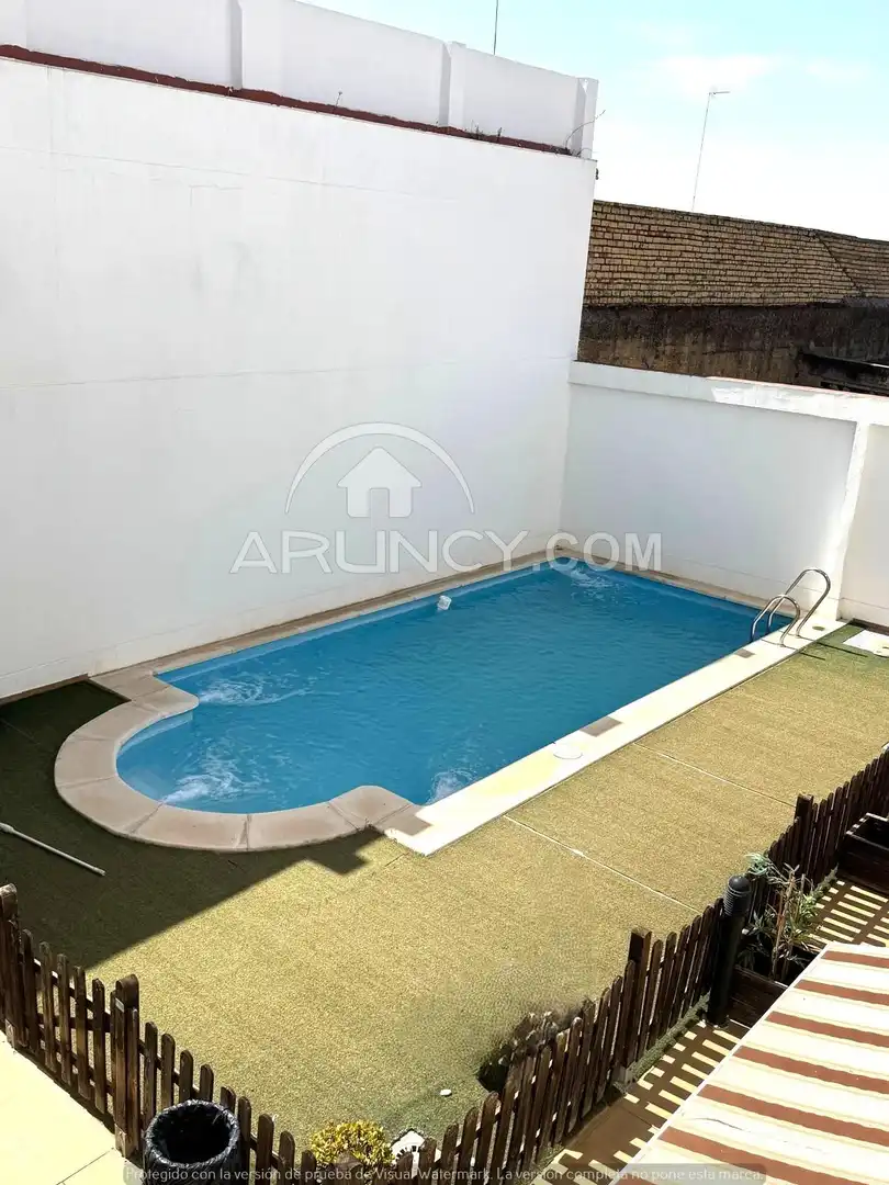 Schwimmbecken von Wohnung zum Verkauf in Alcalá de Guadaira mit Klimaanlage, Heizung und Terrasse