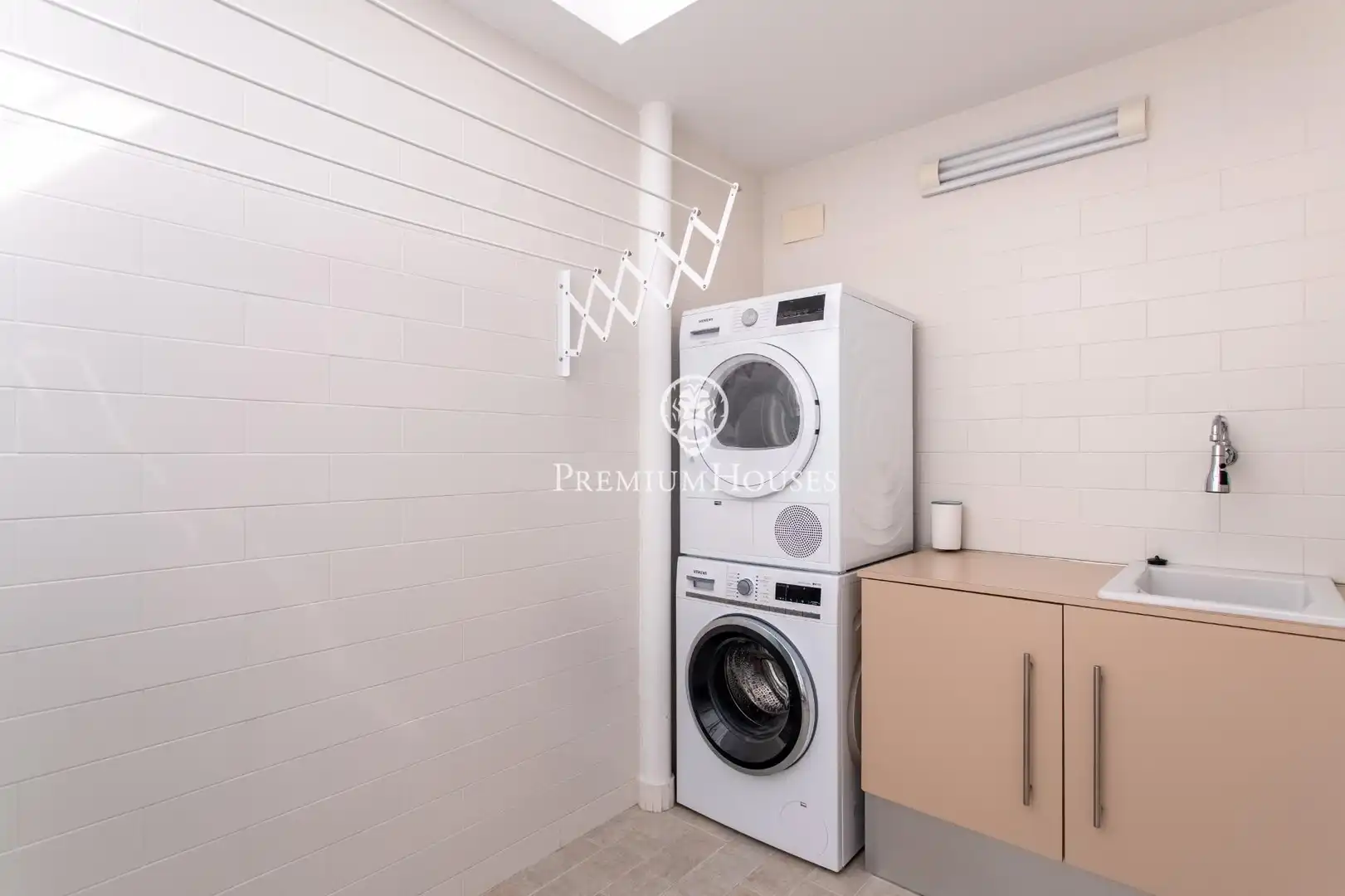 Houses for sale in Argentona  with Air Conditioner, Heating and Swimming Pool